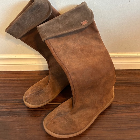 Camper Shoes - Vintage Camper Suede Boots